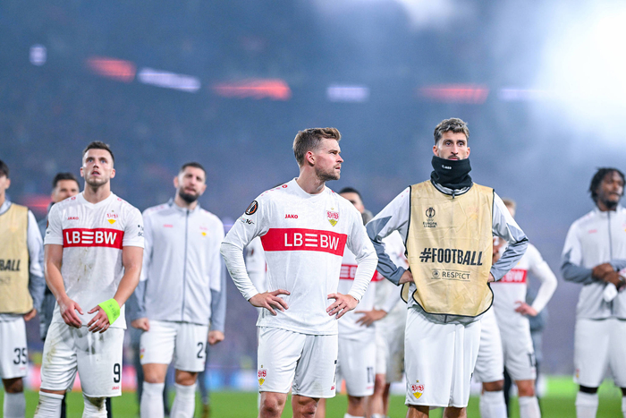 包含国际米兰围绕欧联止住颓势今晚斯图加特备战意大利杯，这操作让人直呼：冲刺阶段里昂回应争议——西甲节点到来的词条