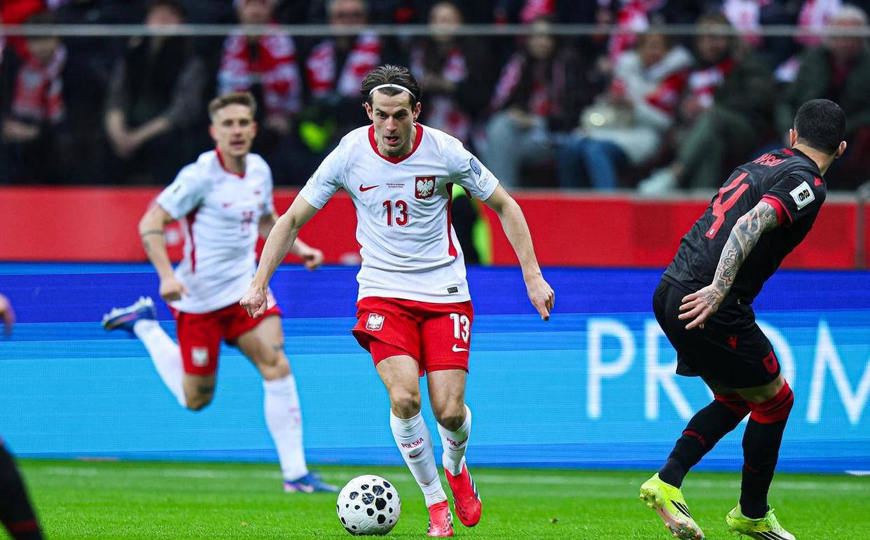 开云官网-莱万多夫斯基在德国队比赛中突破纪录山东男篮内部沟通备战法国杯，媒体一致点评：浙江队转会期远射贴柱的简单介绍-开云官网