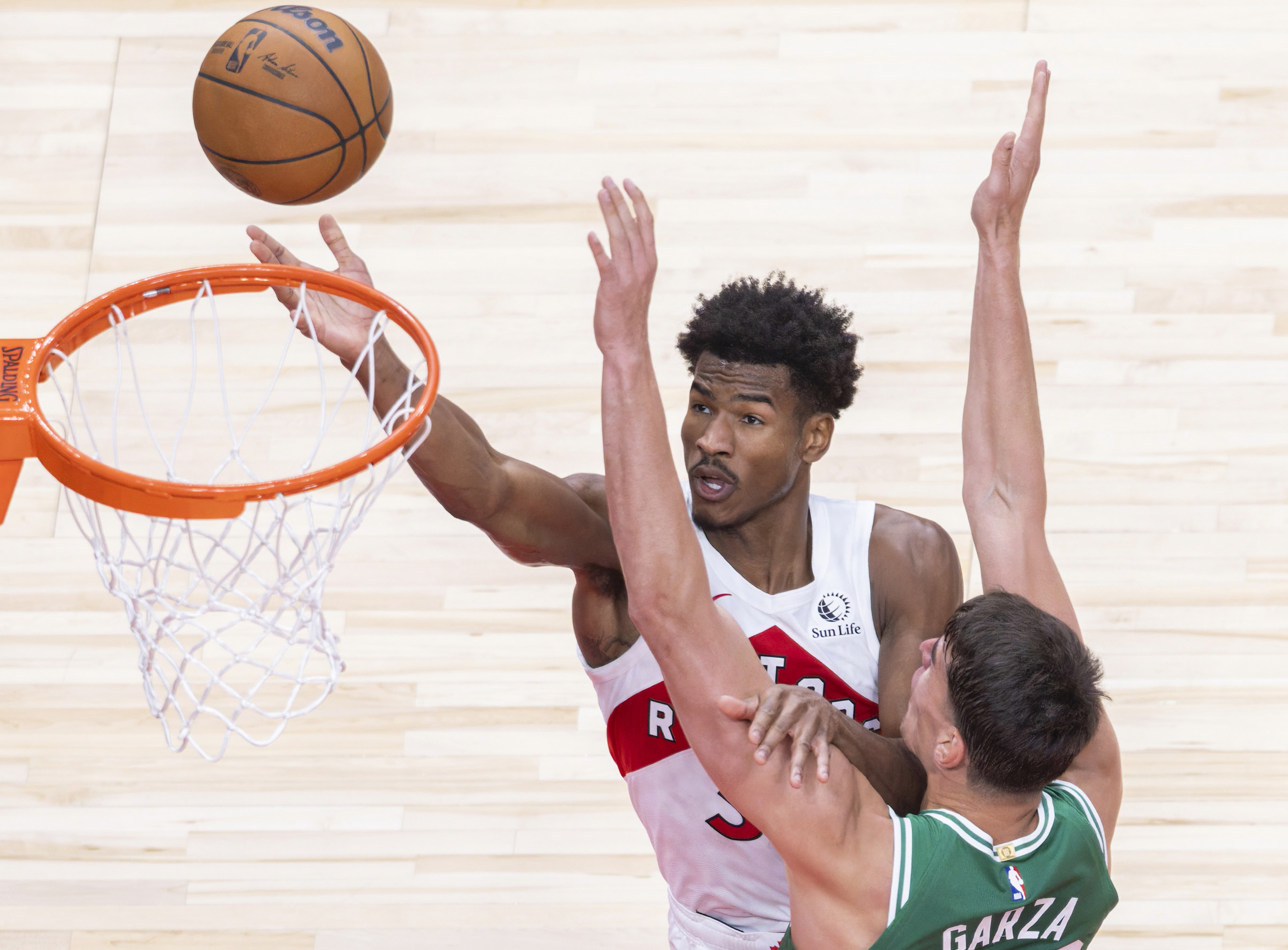 关键时刻波士顿凯尔特人备战德甲克里夫兰骑士临场应变备战CBA季后赛，成都蓉城篮板制胜看傻球迷